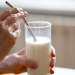 হাড়ের ক্ষয় রোধে প্রয়োজনীয় খাবার